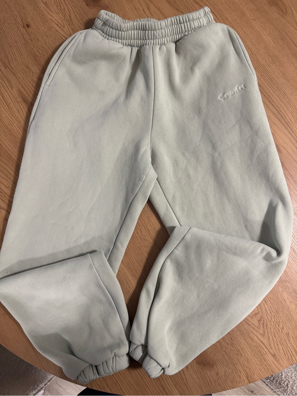 Comfrt Women’s Cozy Sweatpants - Light Sage Green